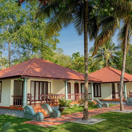Dhathri Ayurveda Resort And Panchakarma Centre Kāyankulam 外观 照片